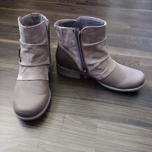 Earth Origin Boots woman sz 11